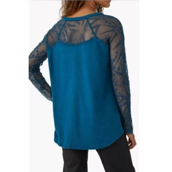 New ~ FREE PEOPLE ~ Women's Blue Sidney Embroidered Mixed Media Blouse Top Sz S - Picture 2 of 9